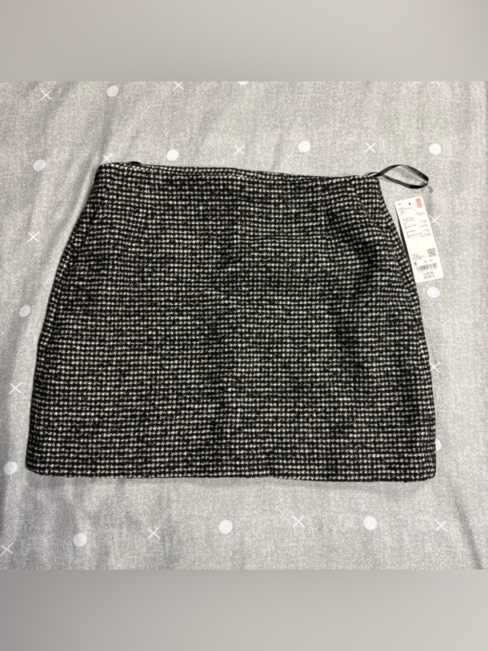 Uniqlo | Tweed Mini Skirt